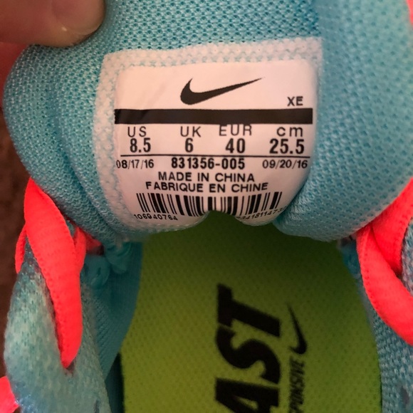 New Nike air zoom women’s sneakers - Picture 7 of 7